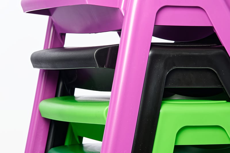 Gestapelt liegen die Granada KIDS fest und sicher aufeinander