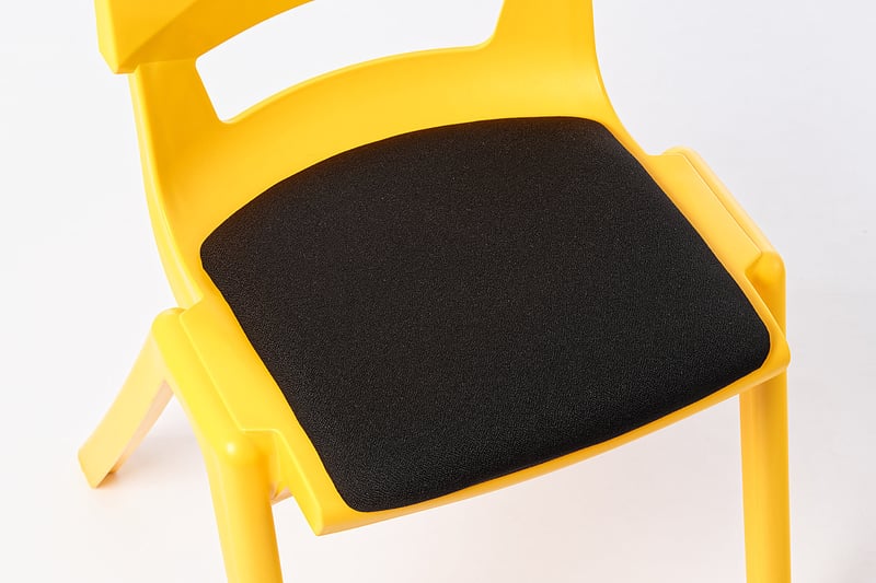 Das Sitzpolster ist dem Granada SP gut angepasst