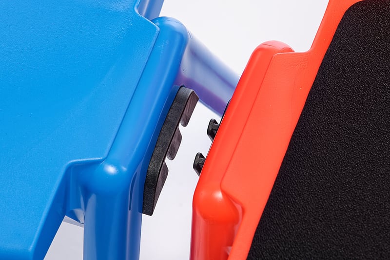 Optional kann ein Stuhlverbinder gewählt werden