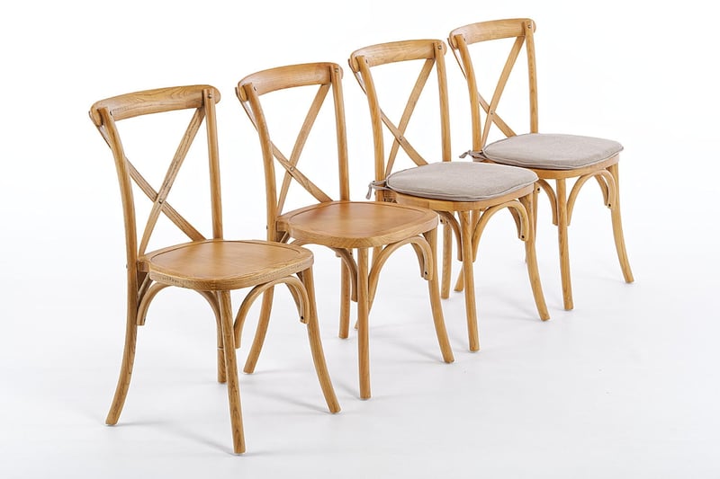 Der robuste Halmstadt ist mit und ohne Polster Konfigurierbar