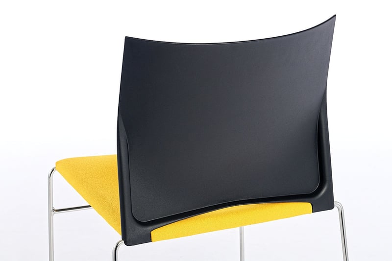 Die Rückenlehne sorgt für angenehmen Halt