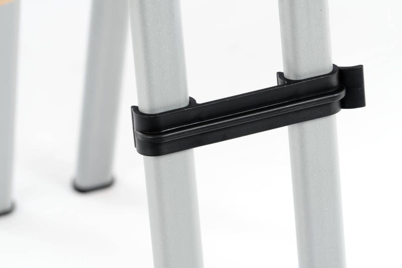 Die losen Reihenverbinder lassen sich oben und unten am Gestell anbringen