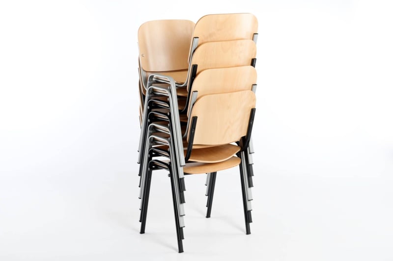 Holzstühle lassen sich schnell und einfach abwischen