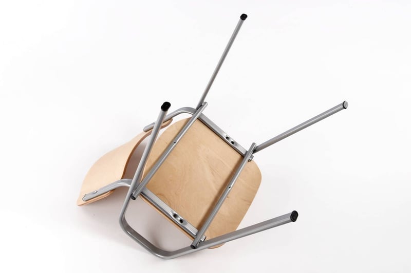 Saubere Verbindung von Gestell und Sitzfläche