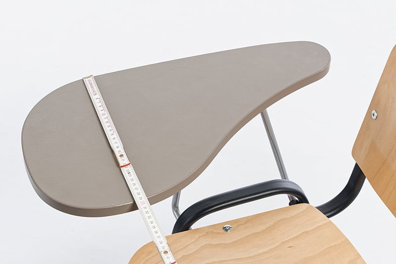 Das Tablar ist gute 29 cm breit