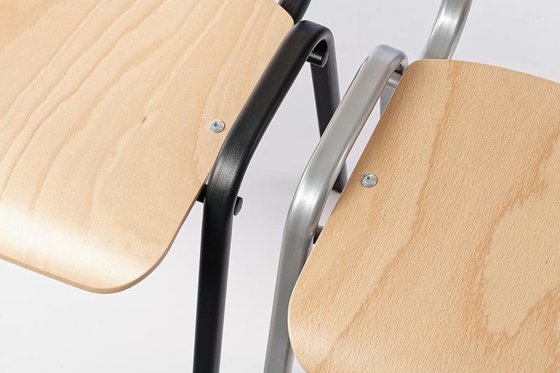 Verschiedene Farben des Gestells passen gut zusammen