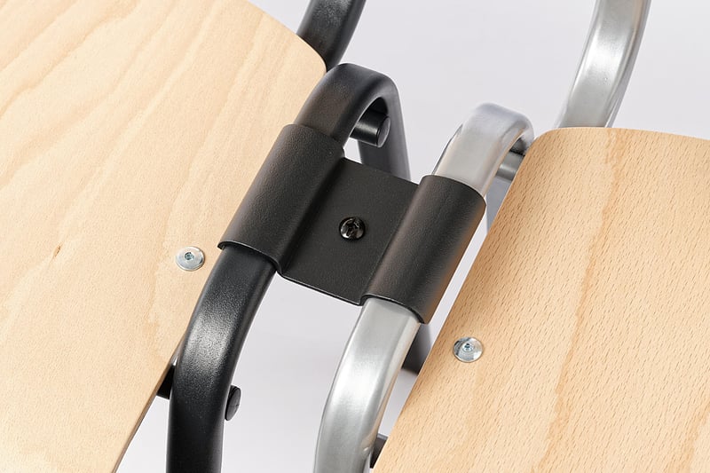 Verschiedene Stuhlverbinder können ausgewählt werden