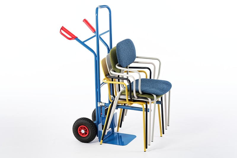 Einfacher Transport mit der Stuhlkarre möglich
