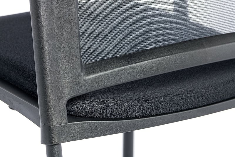 Der London ganz in schwarz - eine elegante Erscheinung