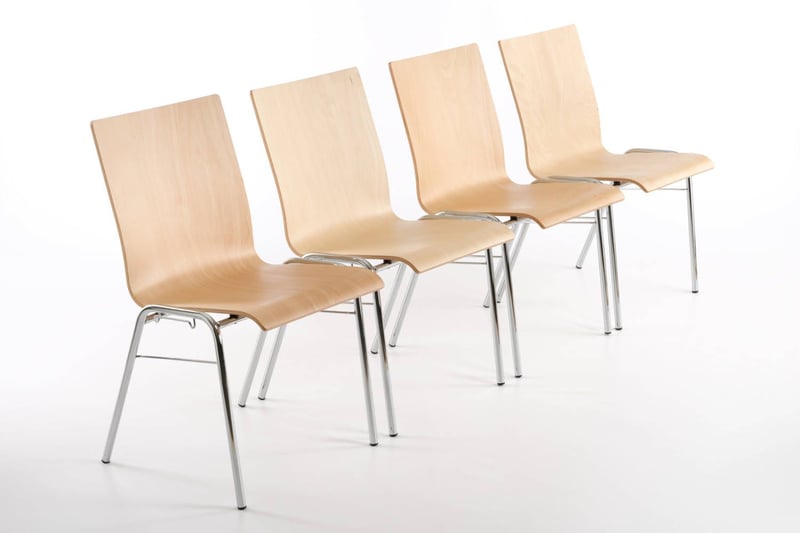 Mit dem optionalen festen Verbindern lassen sich schnell Stuhlreihen stellen