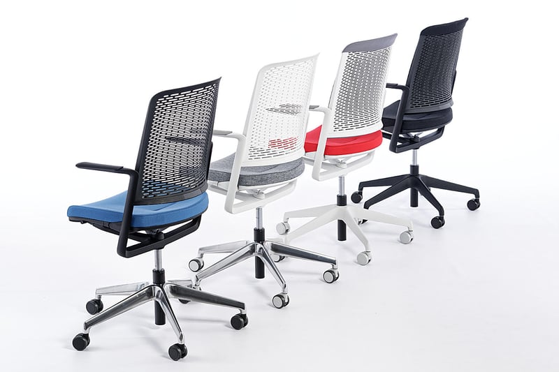 Verschiedene Kunststofffarben Polsterfarben Drehkreuzfarben und Rollen stehen zur Auswahl