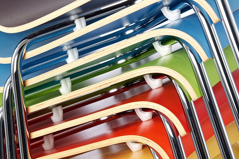 Unser der Sitzfläche besitzen unsere Mailand Stühle einen Stapelschutz