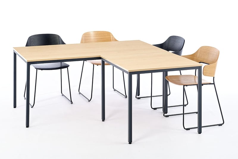 Unsere Malta Tische können auch kombiniert gestellt werden