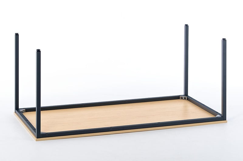 Von unten kann man die stabile Verarbeitung des Malta Rechteck erkennen