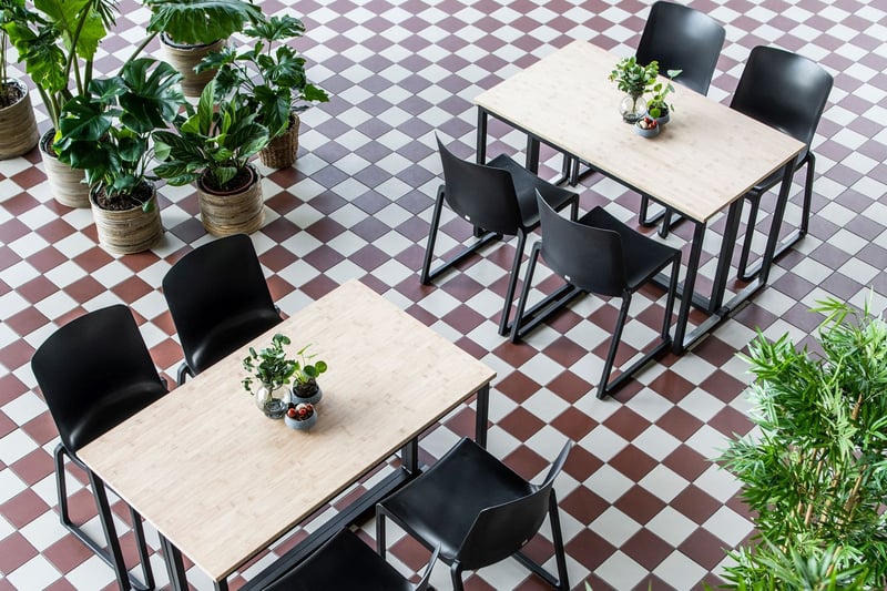 Die Melbourne Outdoorstühle sind UV-beständig und bleichen somit in der Sonne nicht aus