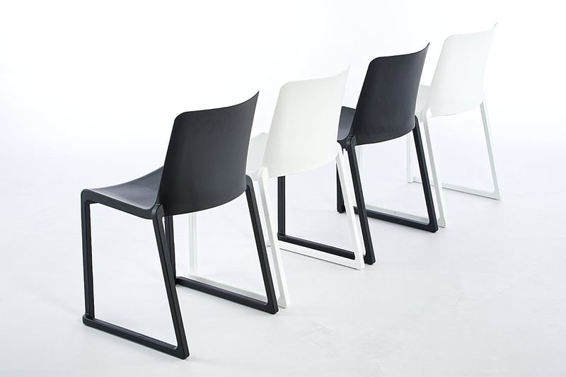 Farbkontraste erzeugen ein lebendiges Bestuhlungsbild