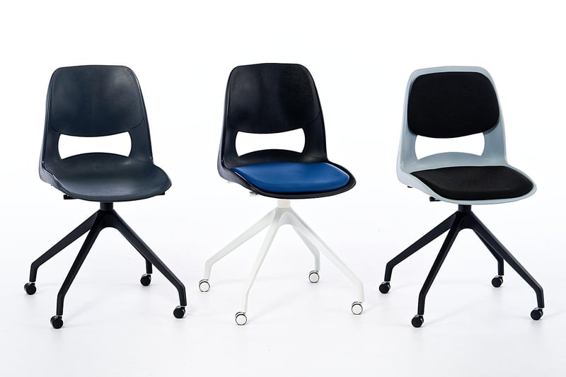 Auch mit Sitz- und Rückenpolster erhältlich