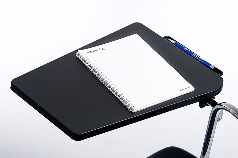 Das Schreibtischchen bietet ausreichend Platz zur Ablage