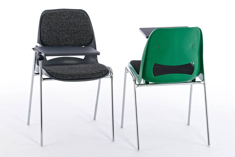 Trotz Schreibplatte benötigen unsere Mila SP RP ST wenig Platz