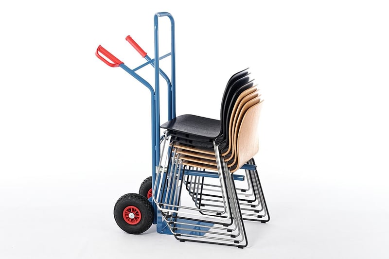 Ein Transport mit der Stuhlkarre ist möglich