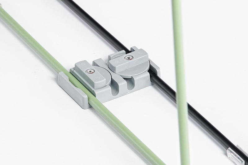 Die optionalen Verbinder können an den Kufen angebracht werden