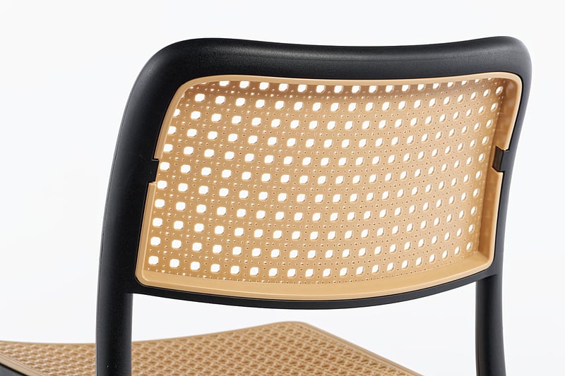 Die Rückenlehne kann leicht entnommen werden zur Reinigung