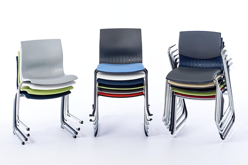 Die Modellfamilie unserer Kunststoffstühle Nizza