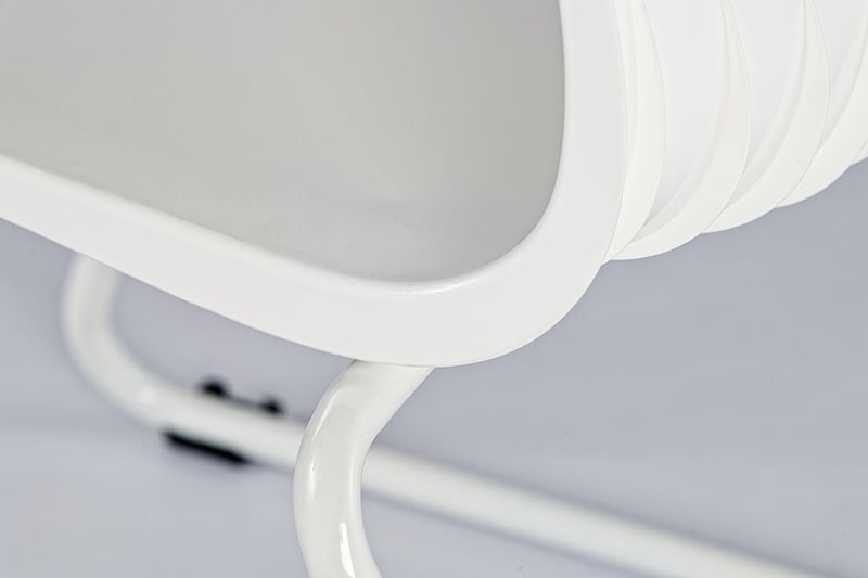 Der Plastikstuhl Nizza ist hochwertig verarbeitet