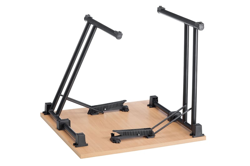 Unkompliziert und schnell können die Tischbeine eingeklappt werden