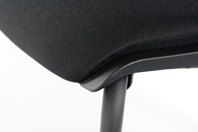 Die gepolsterte Sitzfläche des Paris SP RP ist vorne abgerundet