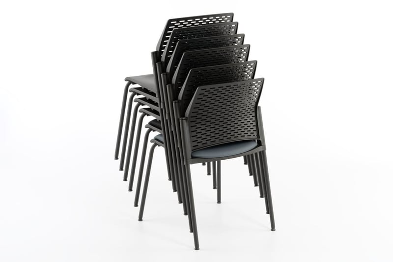 Sicheres Stapeln durch die gekrümmte Rückenlehne