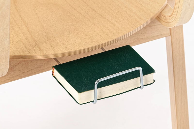 Die Perth Stühle mit einer Buchhaltung hinten am Stuhl gewählt werden