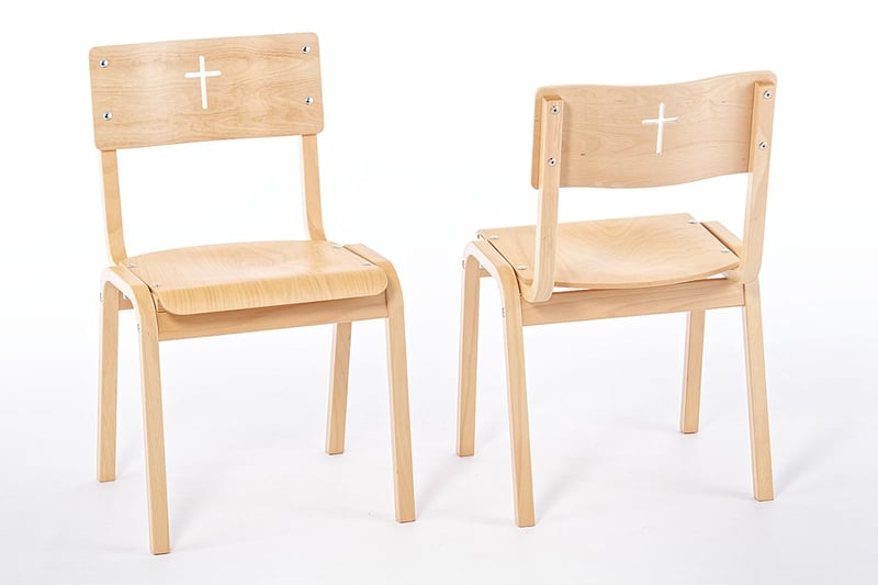 Unsere Holzstühle Perth können auch mit Ausfräsung gewählt werden