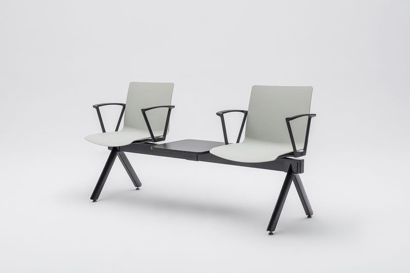 Für jede Räumlichkeit sind unsere Rhodos Bänke geeignet