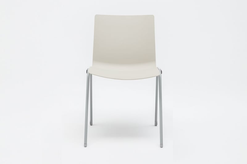 Für Wartebereiche werden unsere Rhodos Kunststoffstühle gerne genutzt