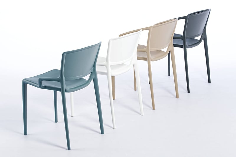 Der Riviera und seine Familie ist in verschiedenen Farben erhältlich