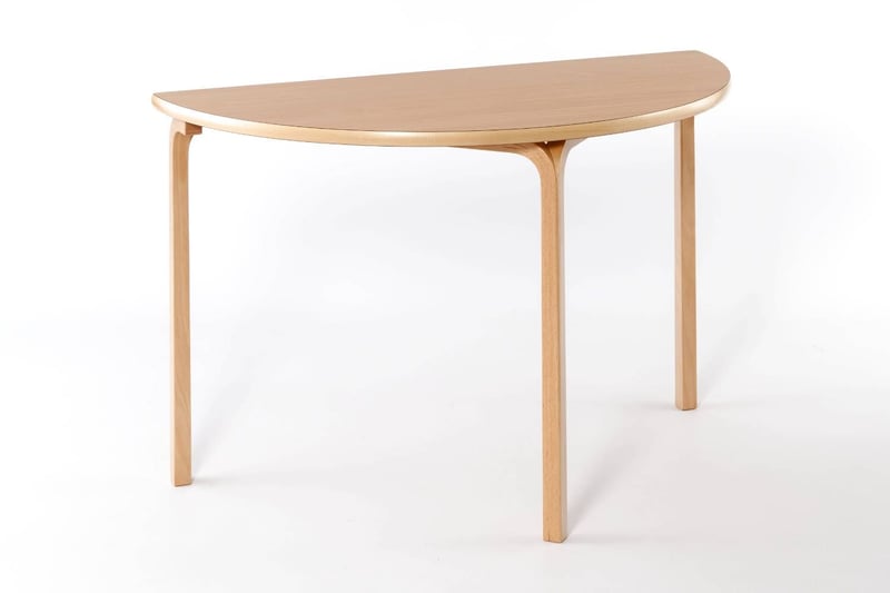 Halbrunde Vollholztische zum Beistellen