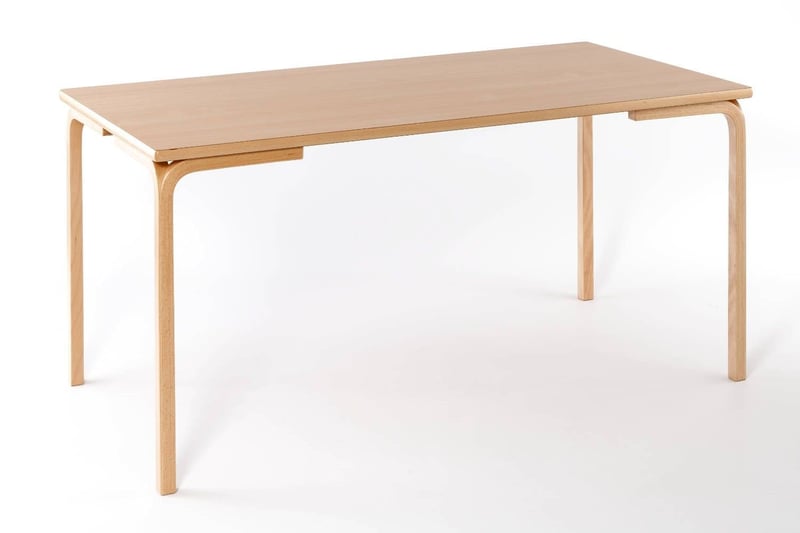 Stylische robuste Vollholztische