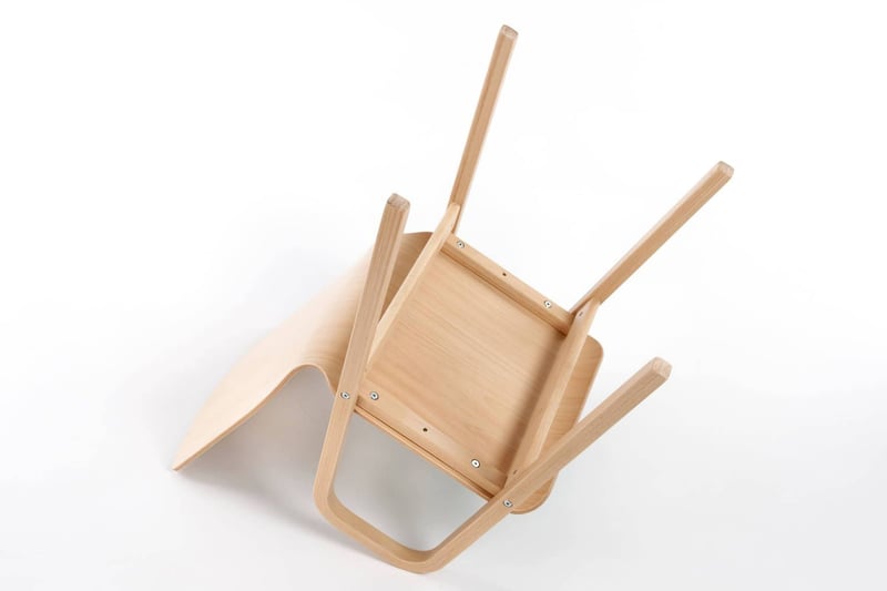 Unsere Sydney-Stühle mit Holzgestell