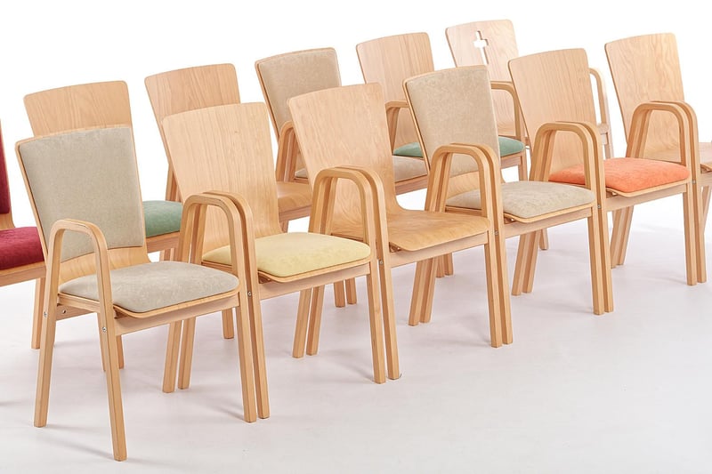 Unsere Holzstühle der Modellfamilie Sydney AL