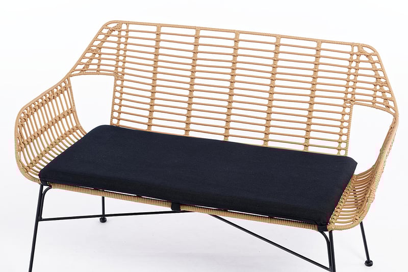 Das Sitzkissen ist in schwarz optional erhältlich