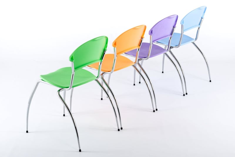 Für viele Gäste bieten diese Wartezimmer Stühle eine ideale Sitzgelegenheit