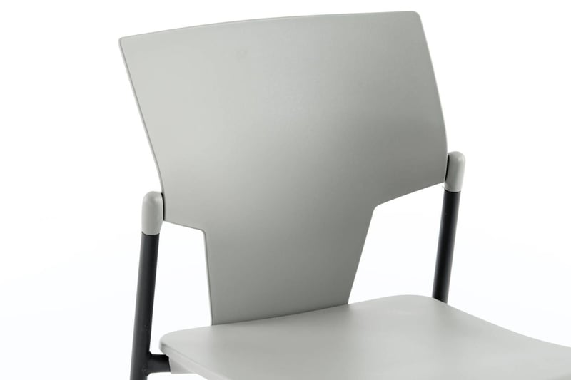 Die Rückenlehne unterstützt besonders den unteren Rücken