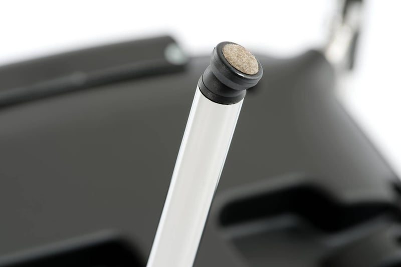 Optional können die Bodenschützer auch mit Filz extra für Holzböden ausgestattet werden