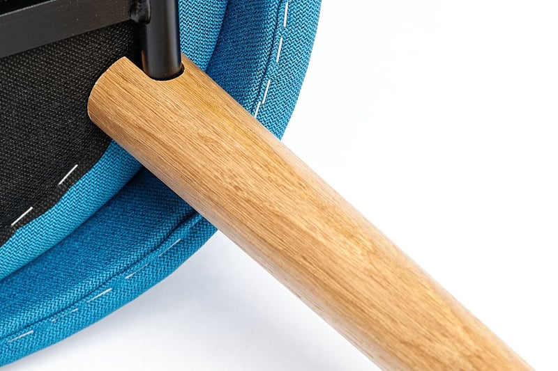 Das Holzgestell ist hochwertig